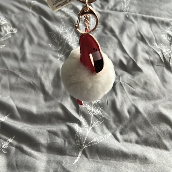 Flamingo Keychain - Picture 5 of 6